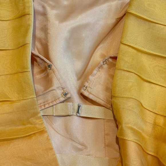 Kay Unger Dress Women's Size 6 100% Silk Strapless Midi Length - Picture 11 of 11